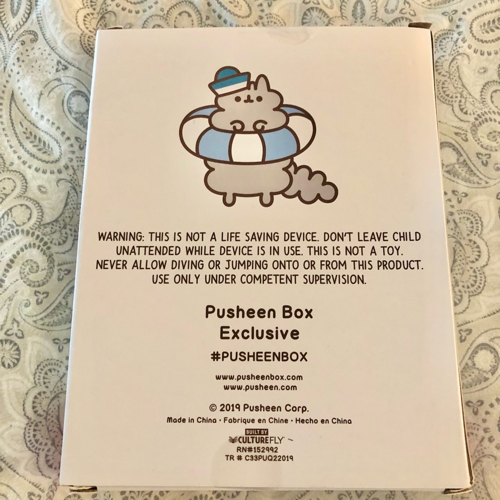 Pusheen Pool Float - Picture 4 of 8